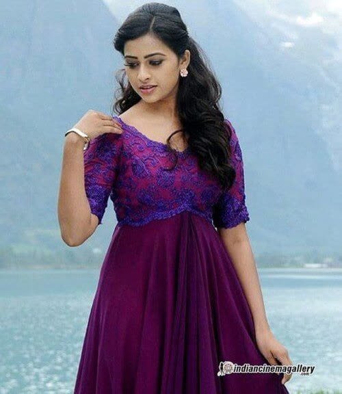 Kaaki Sattai (2015) poster